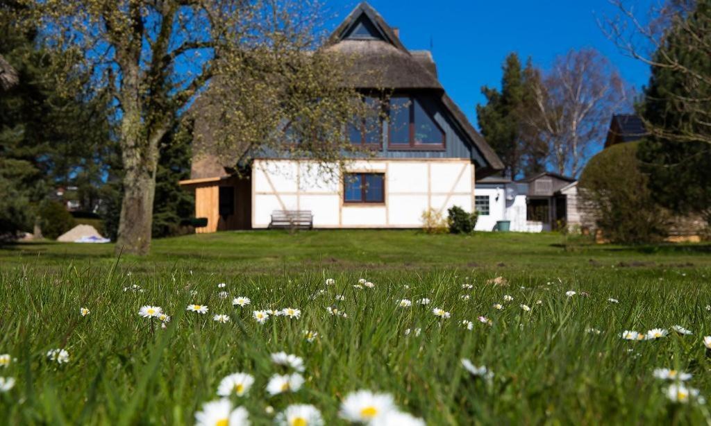 Haus Schilfkante - Wohnung 2 Wieck Exterior foto